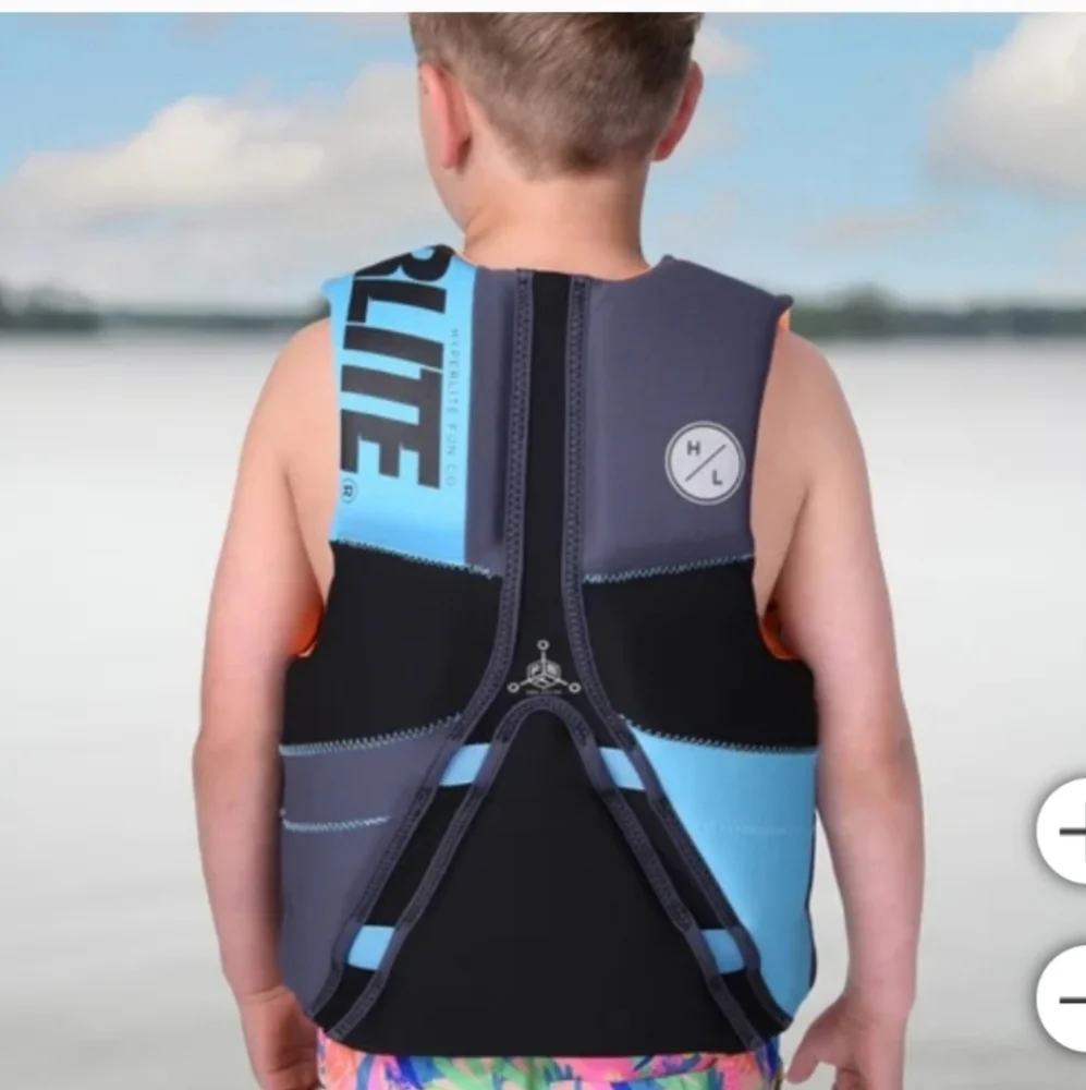 Hyperlite youth Life Vest Kids Large 55lbs to 88 lbs camouflage